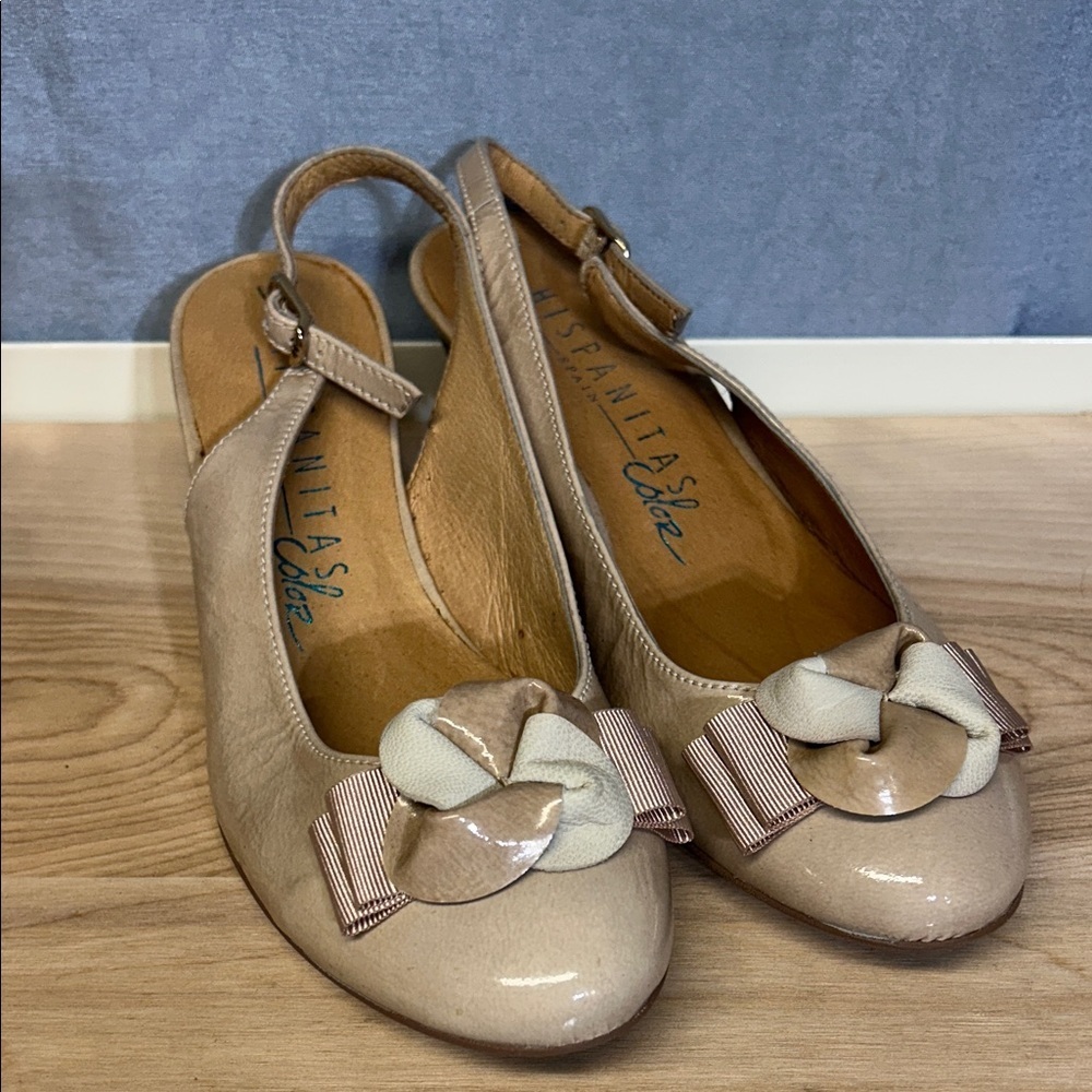 HISPANITAS made in Spain Chic Beige Slingback Heels with Bow Accent